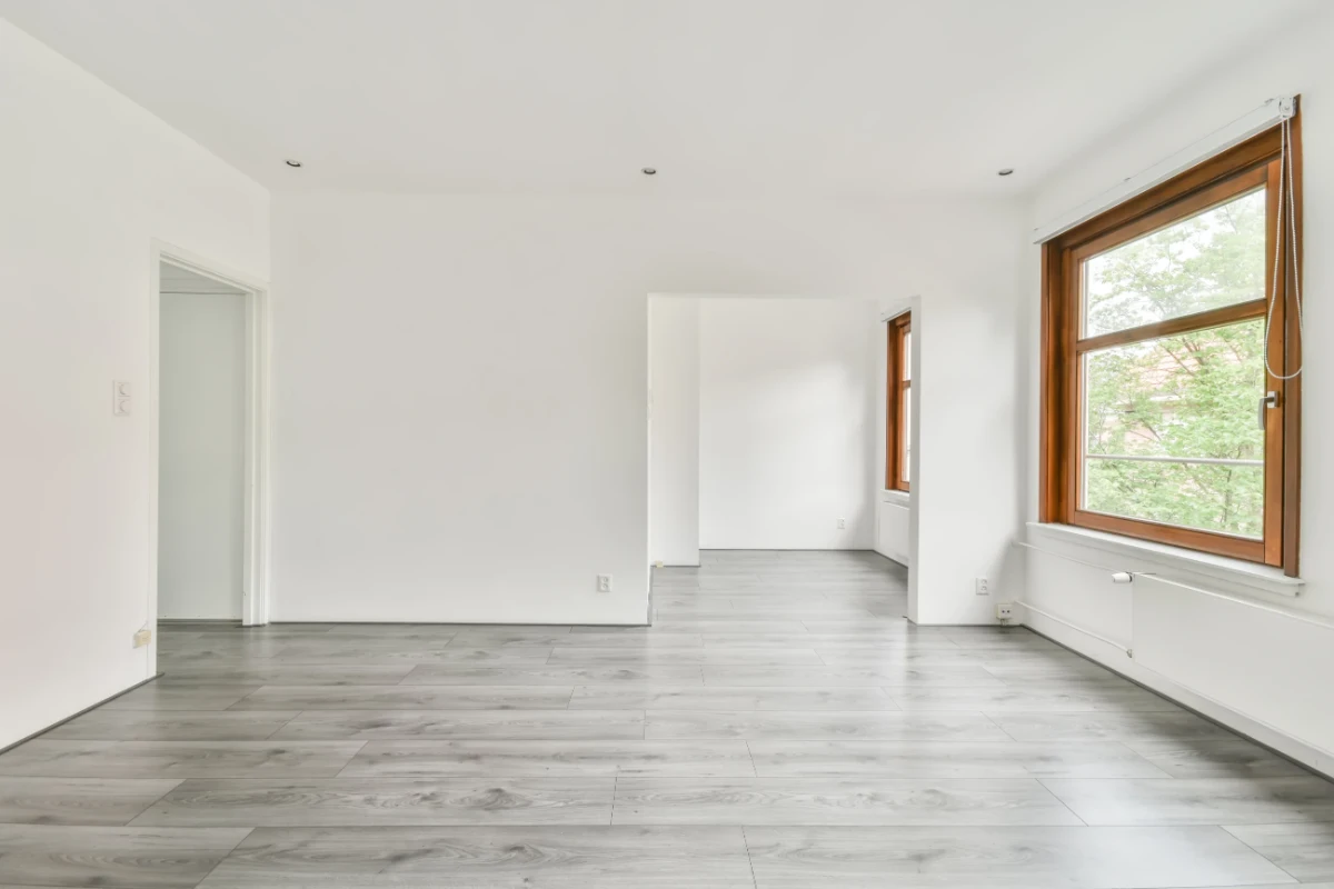 Helle, fertig sanierte Wohnung – Renovierung Messie-Wohnung